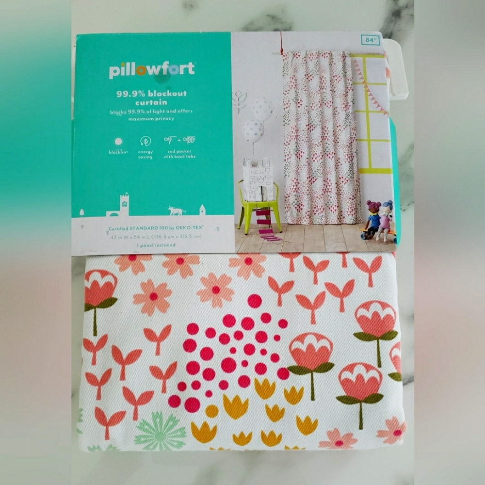 New with tag Pillowfort blackout curtain